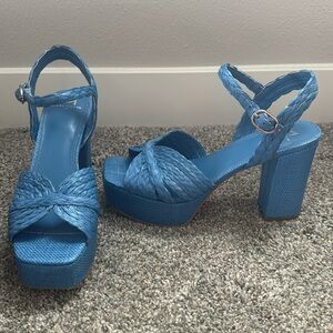 Marc Fisher Blue Platform Heels. Size 7.5